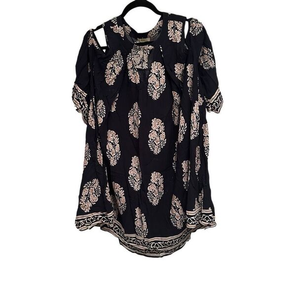 Kori America Navy and Cream Cold Shoulder Tunic- Size S - Picture 3 of 6